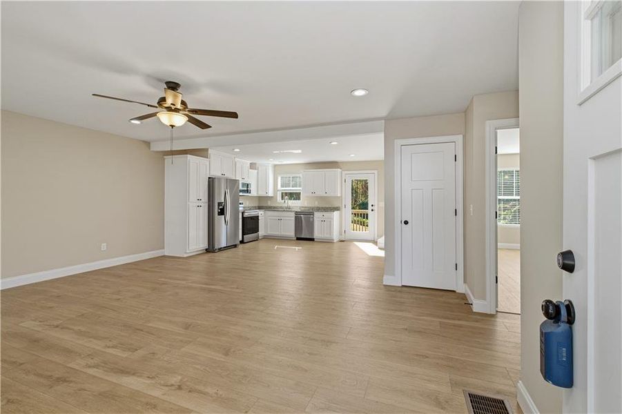 Spacious, unfurnished interior of a new home in , Dahlonega (Image 42).