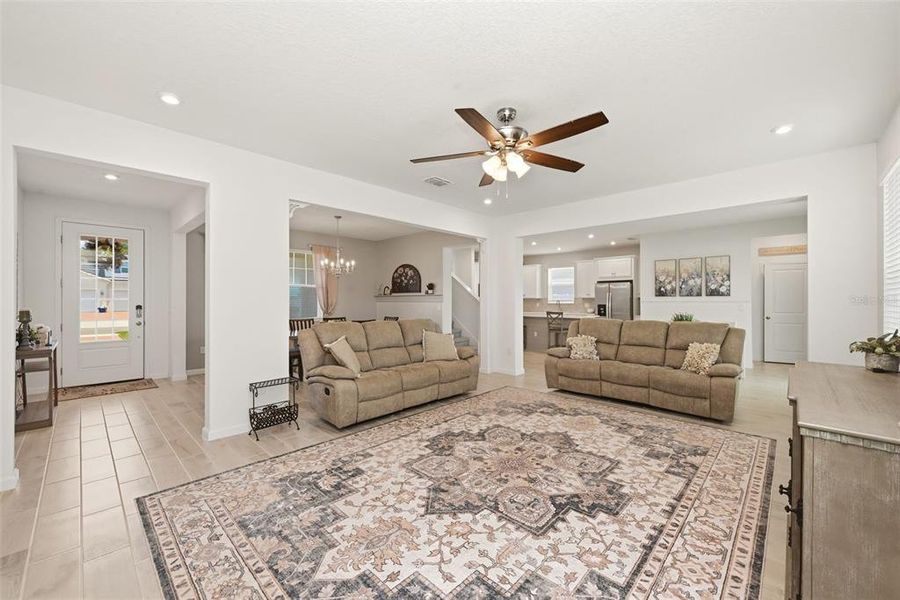 Furnished interior view inside a new home in Meadowlark Landing, Apopka (Image 18). Furnished interior view inside a new home in Meadowlark Landing, Apopka (Image 18).