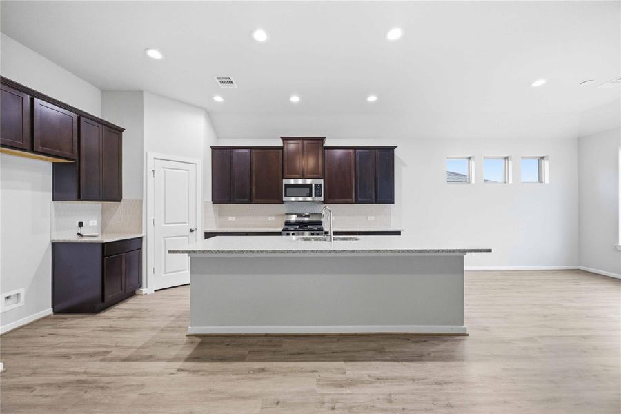 Furnished interior view inside a new home in , La Marque (Image 10).