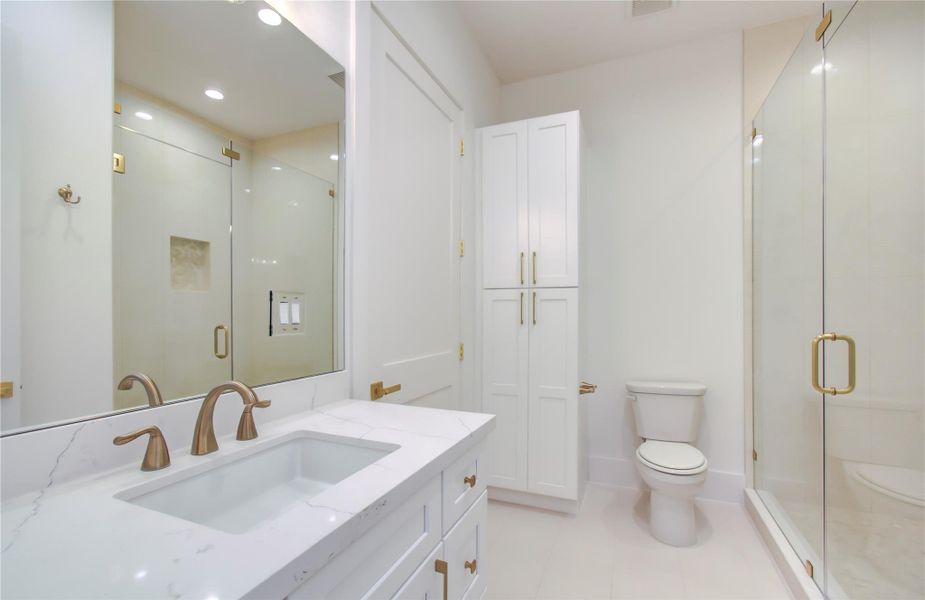 Furnished interior view inside a new home in , Houston (Image 11).