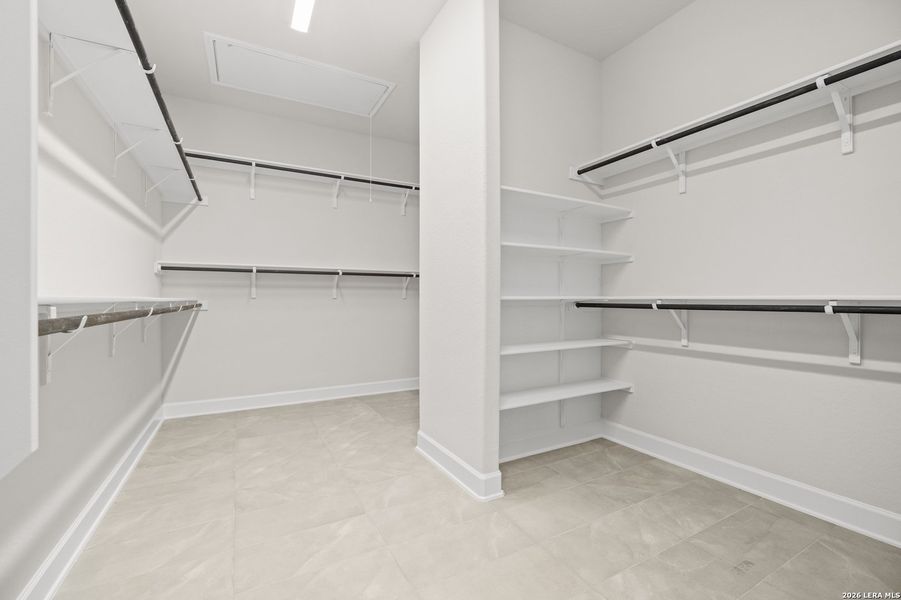 Spacious, unfurnished interior of a new home in Legend Park, Castroville (Image 18).