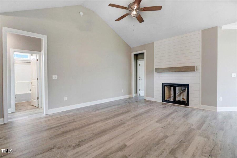 10-9279 Bear Run Ln-10