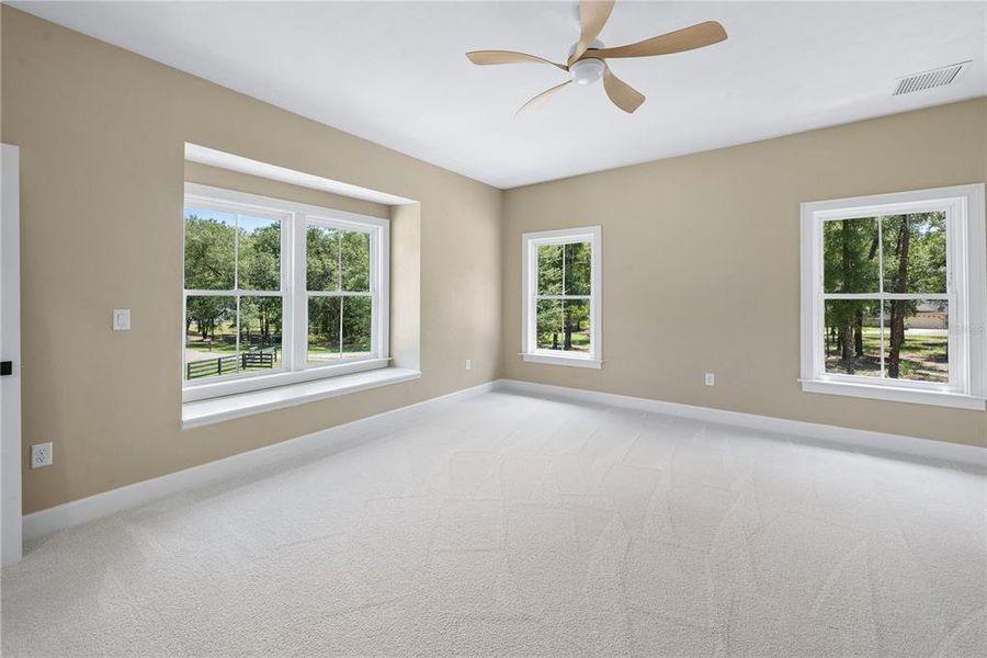 Spacious, unfurnished interior of a new home in , High Springs (Image 32). Spacious, unfurnished interior of a new home in , High Springs (Image 32).