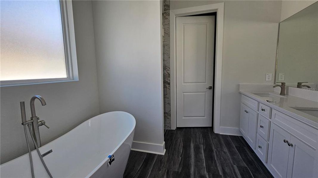 Furnished interior view inside a new home in , Port Charlotte (Image 10).