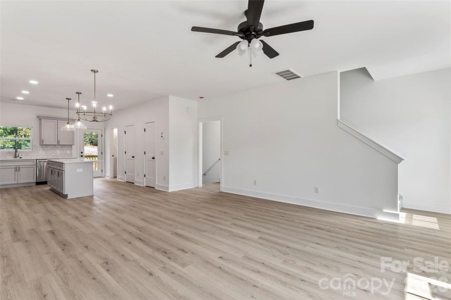 Spacious, unfurnished interior of a new home in , Fort Mill (Image 22).