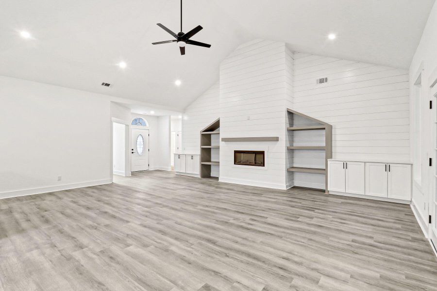 Spacious, unfurnished interior of a new home in , Bluffton (Image 26). Spacious, unfurnished interior of a new home in , Bluffton (Image 26).