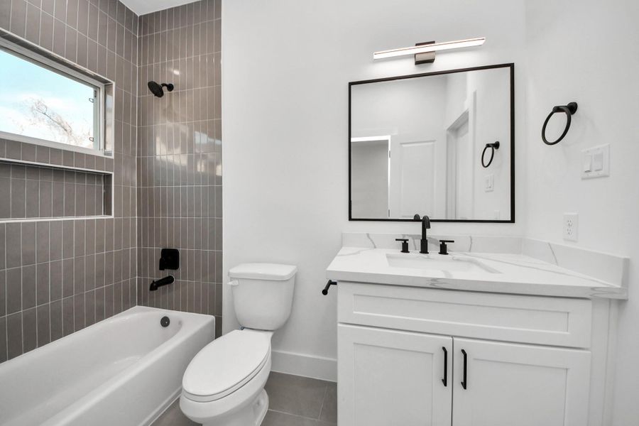 Third full bathroom on the third floor Third full bathroom on the third floor