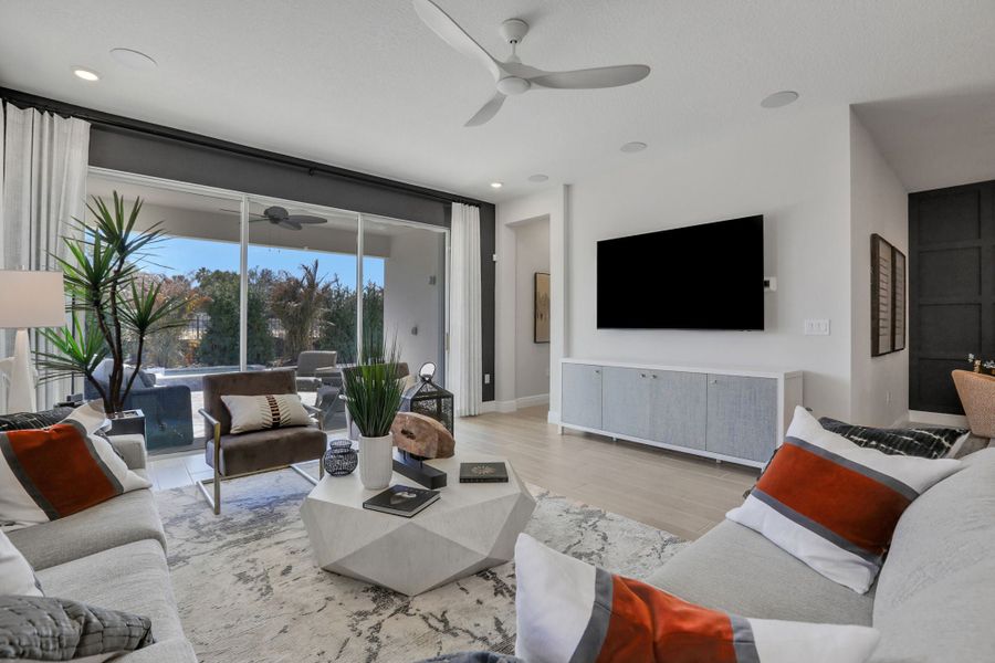 Winter Garden, FL New Home.  - Slide 25