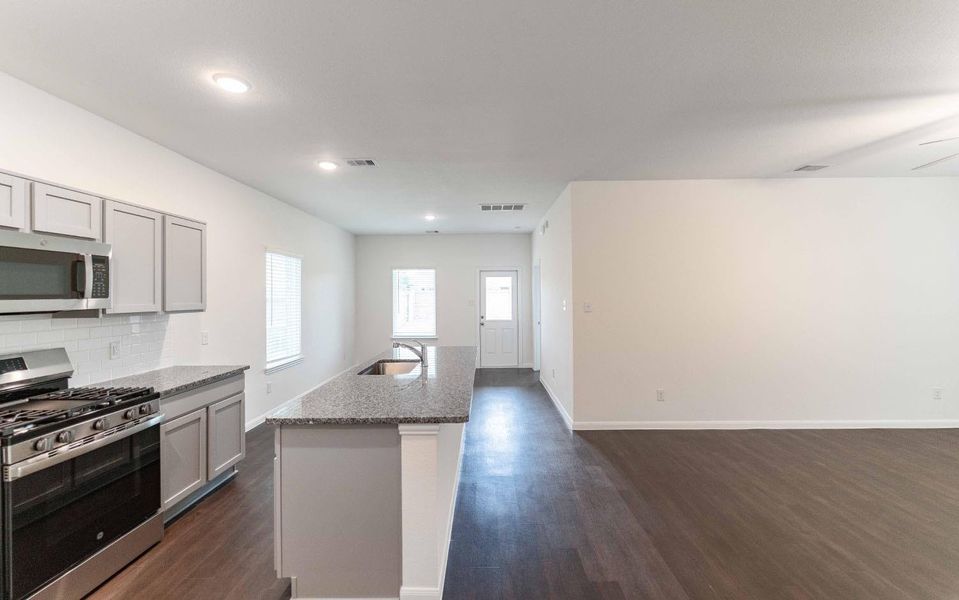 Furnished interior view inside a new home in Lago Mar, Texas City (Image 5). Furnished interior view inside a new home in Lago Mar, Texas City (Image 5).