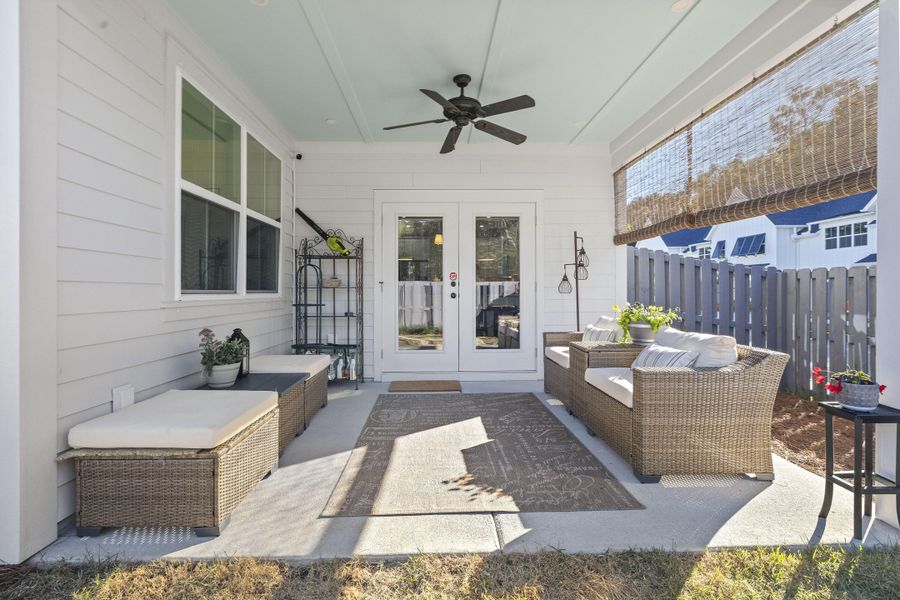 Exterior details and patio area of a home in , Johns Island (Image 3).