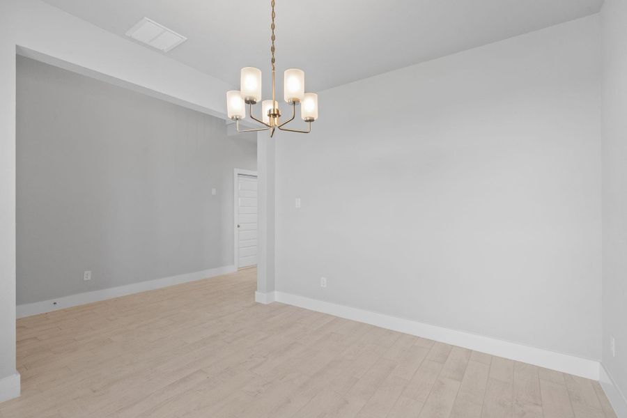 Spacious, unfurnished interior of a new home in Beacon Hill, Waller (Image 8).