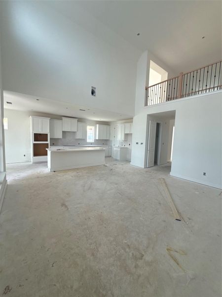 Spacious, unfurnished interior of a new home in Parkside on the River 60', Georgetown (Image 13).