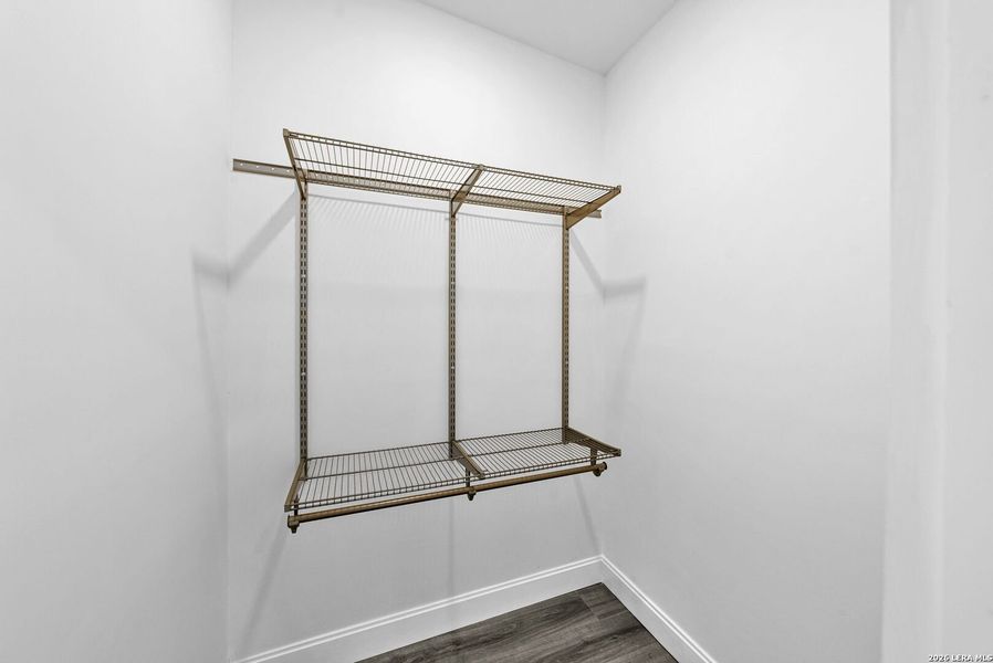 Spacious, unfurnished interior of a new home in , San Antonio (Image 38).