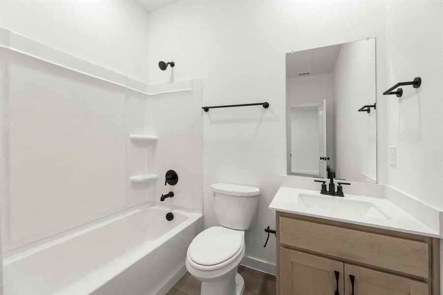 05. 1825 Bachman - 2ND Bath