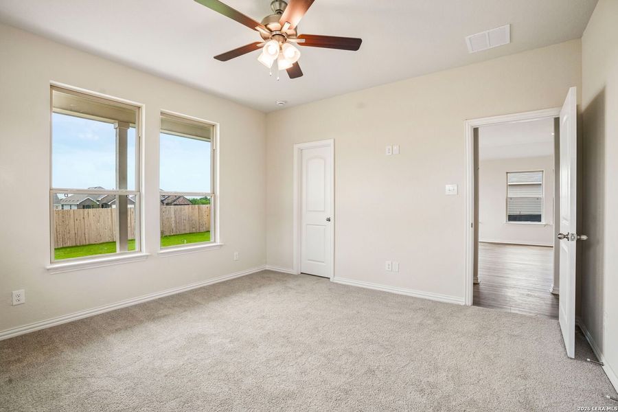Spacious, unfurnished interior of a new home in Prairie Green, Converse (Image 27).