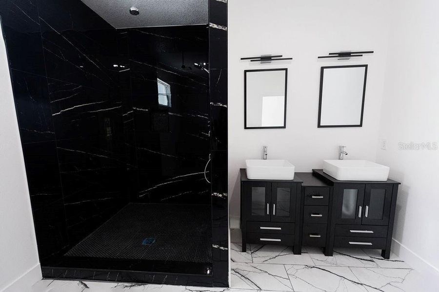 Image 12 of a home in .