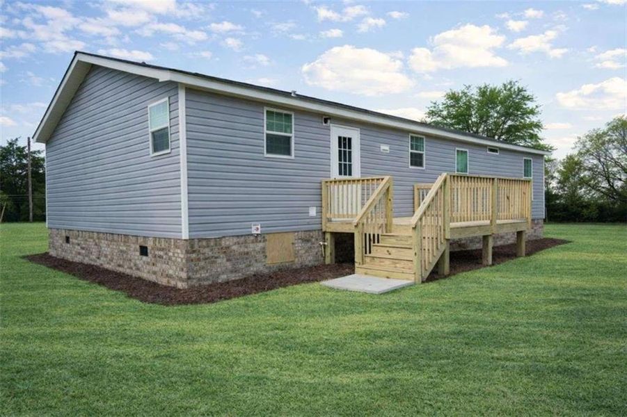 Exterior details and patio area of a home in , Elberton (Image 15).