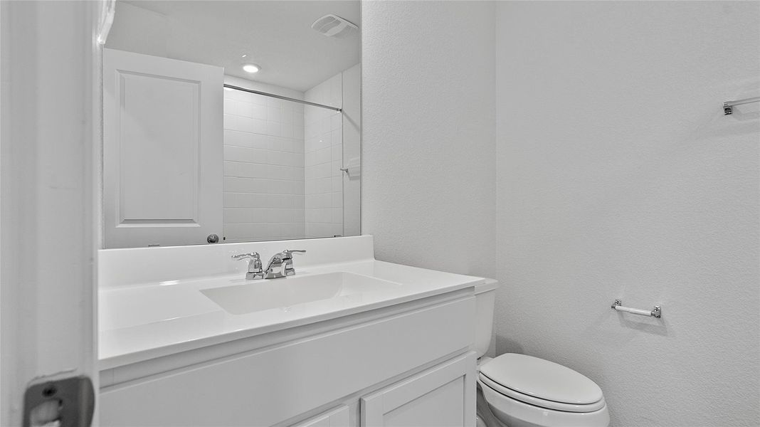 Furnished interior view inside a new home in Marigold, Kyle (Image 11).