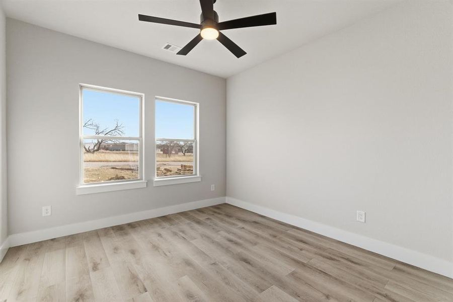 Spacious, unfurnished interior of a new home in , Bridgeport (Image 27).
