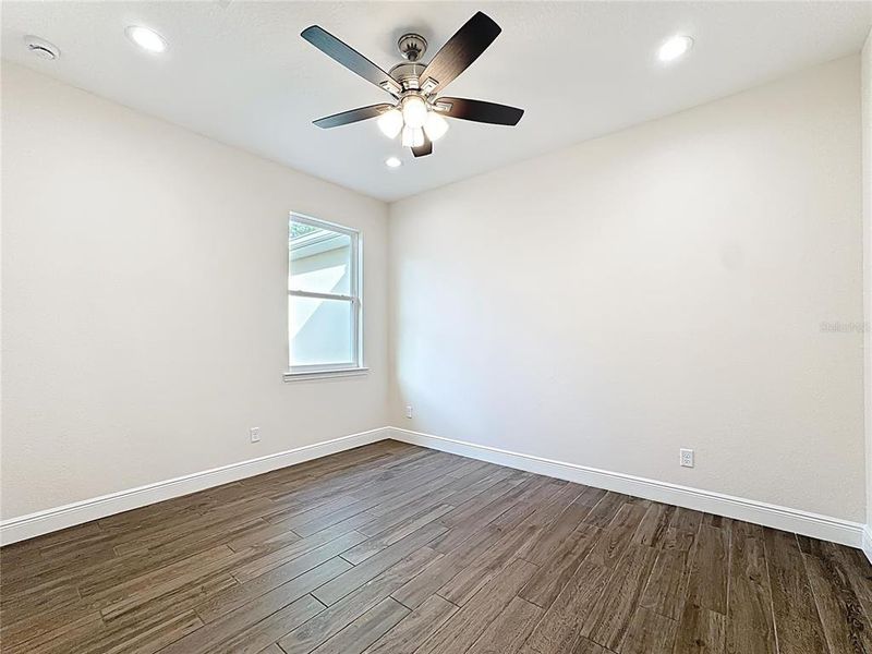 Spacious, unfurnished interior of a new home in , Orlando (Image 63).
