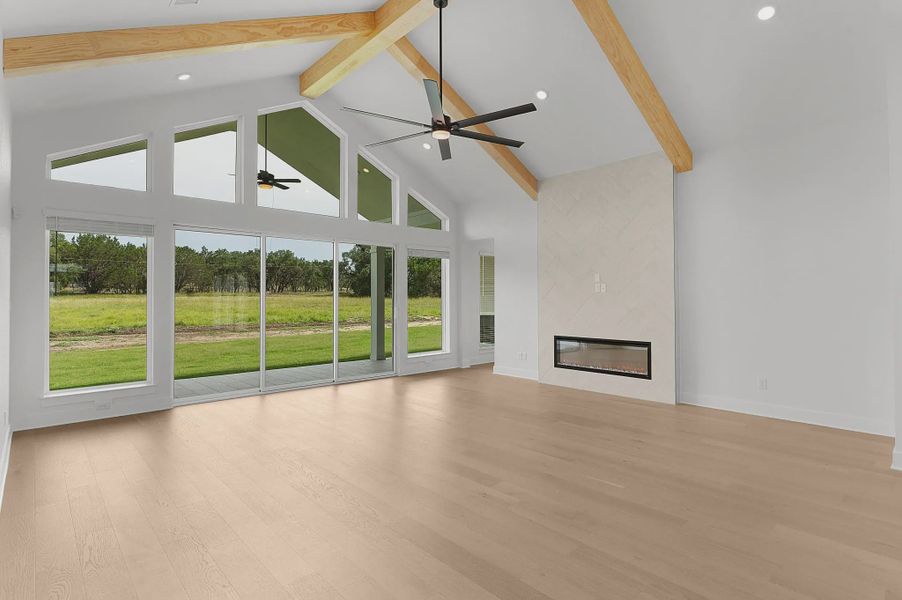 Representative unfurnished interior of a home built from the Franklin by Chesmar Homes in Feathergrass, Fulshear (Image 34).