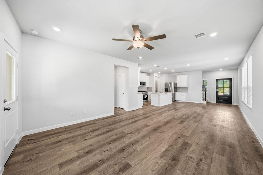 Spacious, unfurnished interior of a new home in Audubon, Magnolia (Image 16). Spacious, unfurnished interior of a new home in Audubon, Magnolia (Image 16).