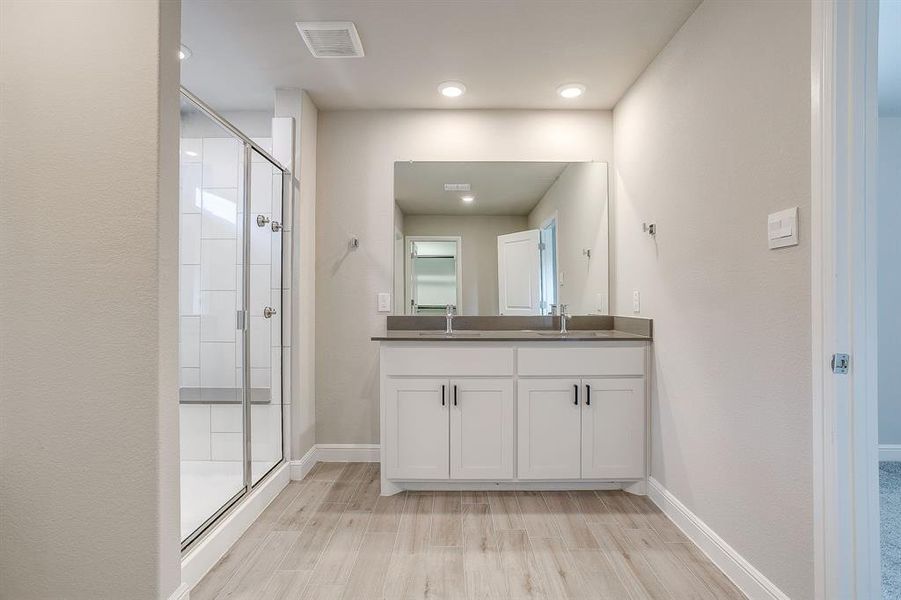 Image 39 of a home in .