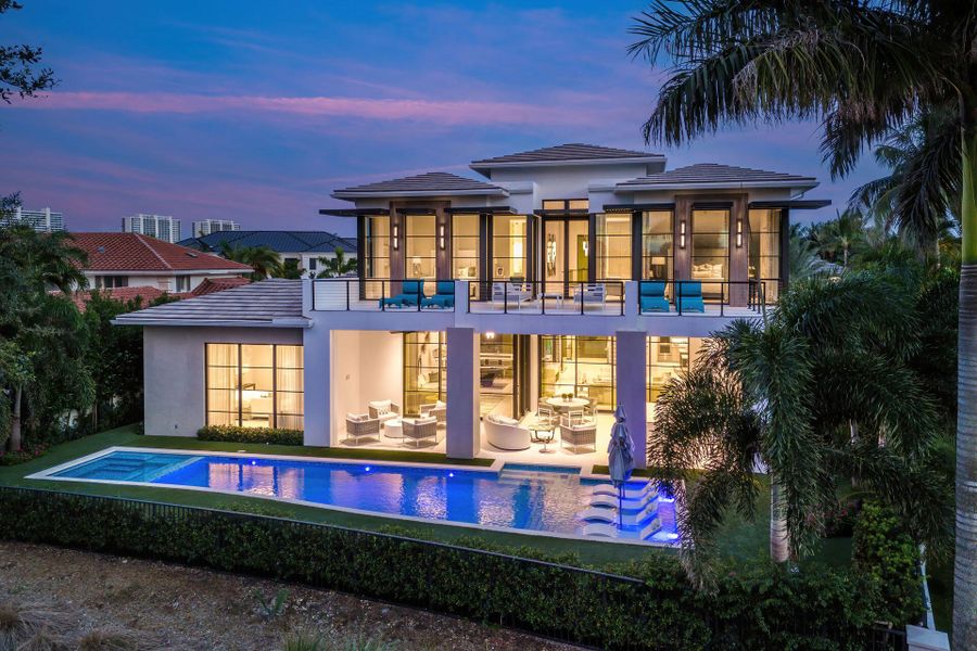 471_Royal_Palm_Way_Dusk_12