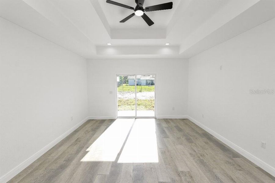 Spacious, unfurnished interior of a new home in , Lakeland (Image 16).