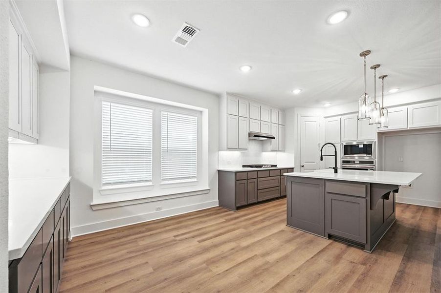 Furnished interior view inside a new home in Hillstead, Lavon (Image 6).