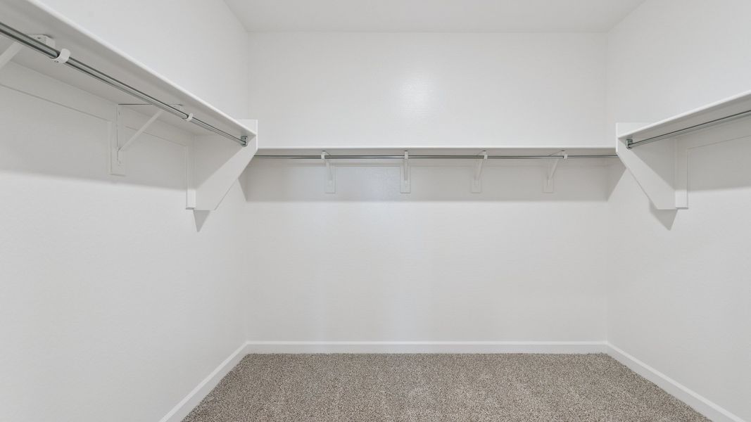 Spacious, unfurnished interior of a new home in Del Rio Ranch, Avondale (Image 24).