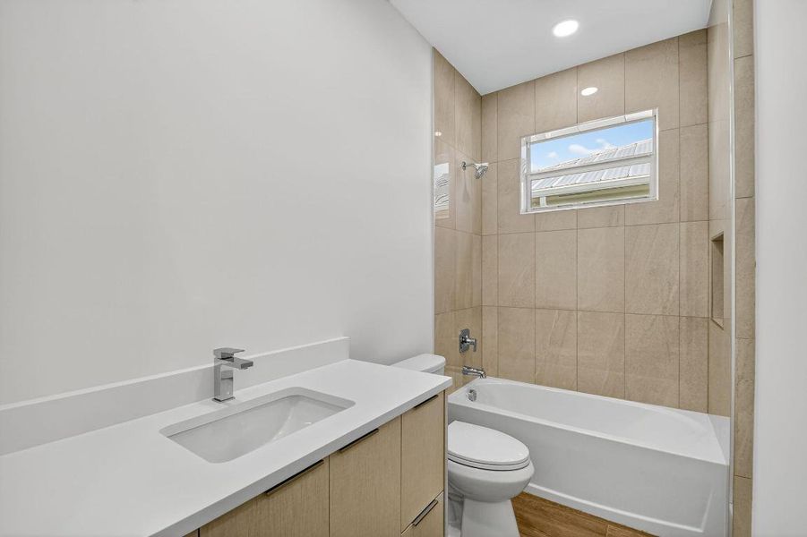 40-web-or-mls-House (40)