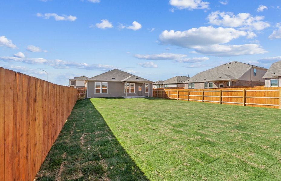 Exterior details and patio area of a home in Lagos, Manor (Image 26).