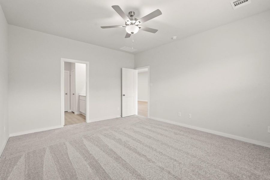 Spacious, unfurnished interior of a new home in Maple Woods, Hockley (Image 14). Spacious, unfurnished interior of a new home in Maple Woods, Hockley (Image 14).