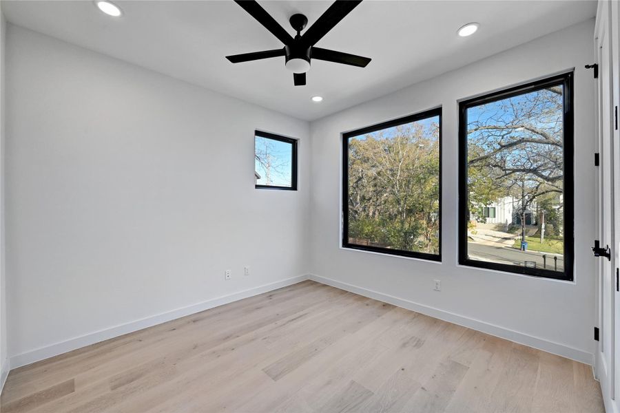 Spacious, unfurnished interior of a new home in , Austin (Image 20).