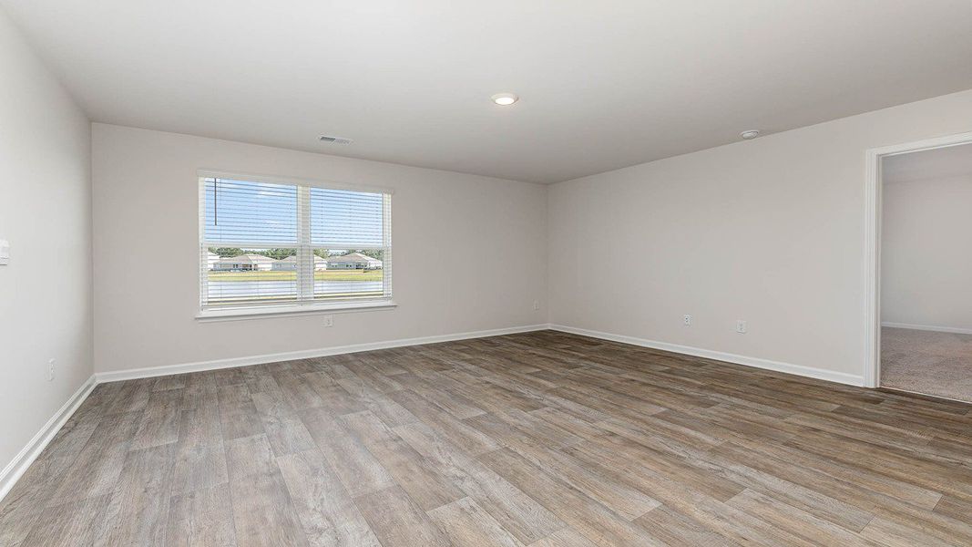 Spacious, unfurnished interior of a new home in Dove Crossing, Conway (Image 14).