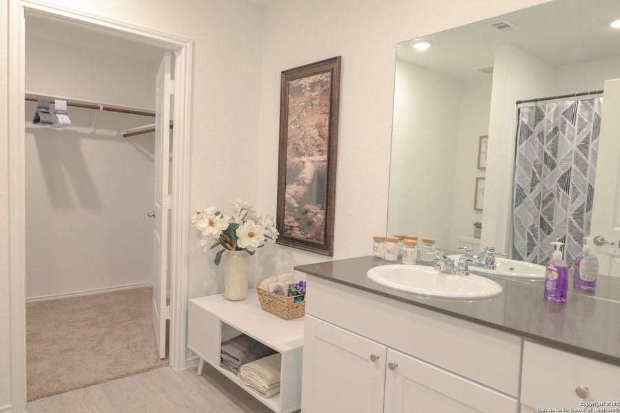 Furnished interior view inside a new home in Mission del Lago, San Antonio (Image 9). Furnished interior view inside a new home in Mission del Lago, San Antonio (Image 9).