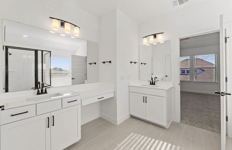 Furnished interior view inside a new home in Santa Rita Ranch, Liberty Hill (Image 6).