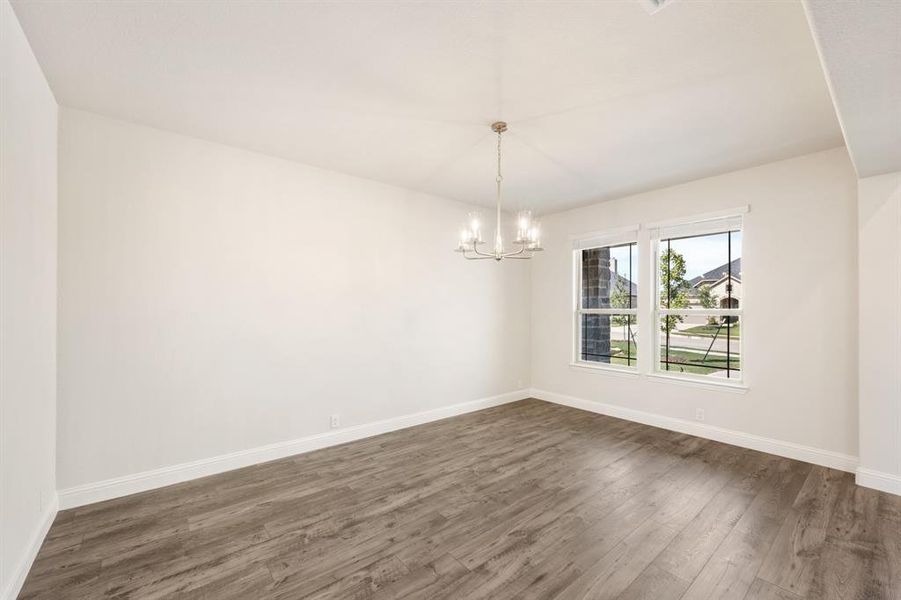 Spacious, unfurnished interior of a new home in Ridgepoint, Midlothian (Image 35).