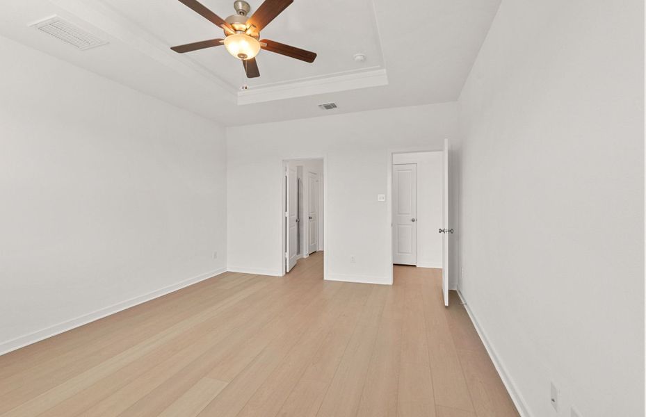 Spacious, unfurnished interior of a new home in Skyview, Belton (Image 26).