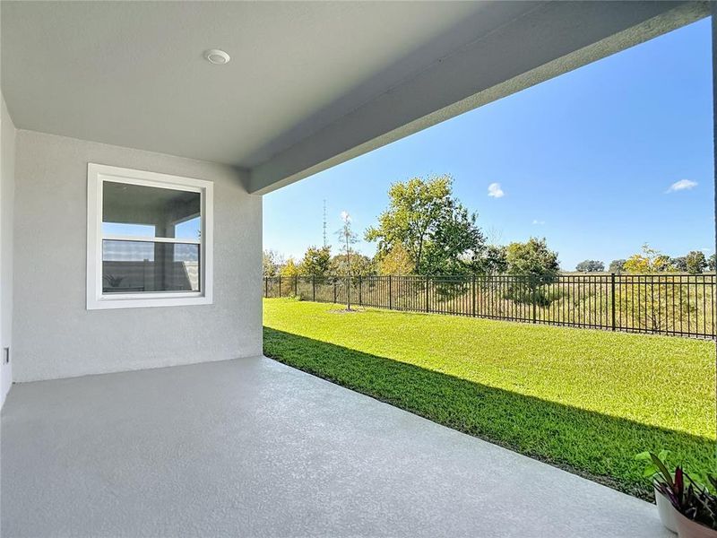 Exterior details and patio area of a home in Mirada, San Antonio (Image 29).