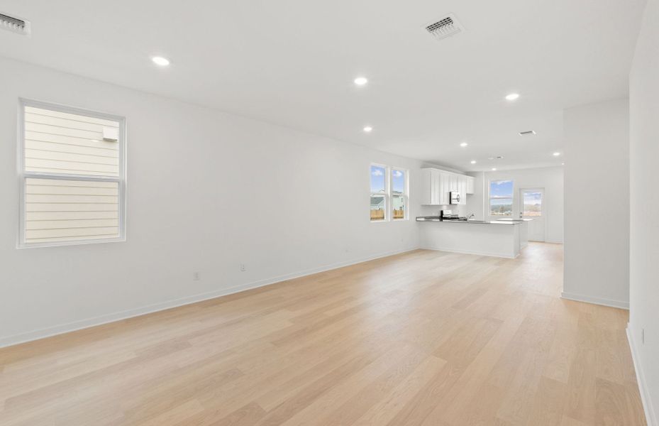 Spacious, unfurnished interior of a new home in Larson Crossing, Elgin (Image 22).