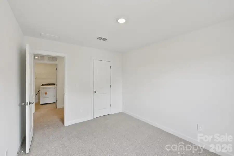 Photo is not of the actual home, but is an inspirational photo of builder’s model home and may depict options, furnishings, and/or decorator features that are not included Photo is not of the actual home, but is an inspirational photo of builder’s model home and may depict options, furnishings, and/or decorator features that are not included