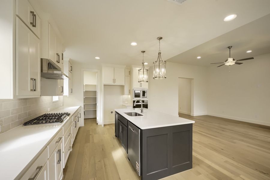 690 Red Cedar - Kitchen