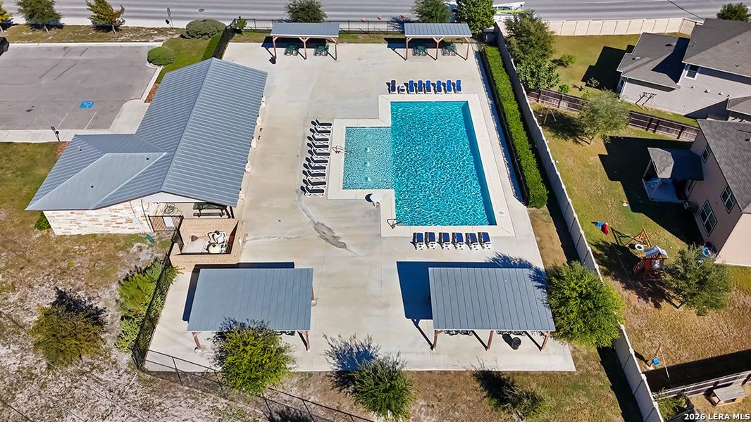 Community amenities in Hunters Ranch, San Antonio (Image 33).
