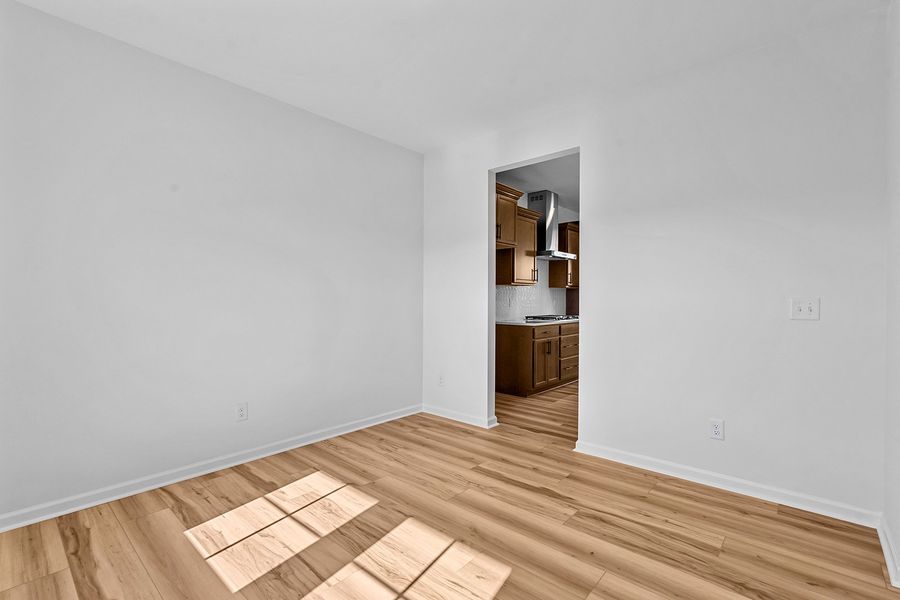 Spacious, unfurnished interior of a new home in Hanes Lake, Winston-Salem (Image 26).