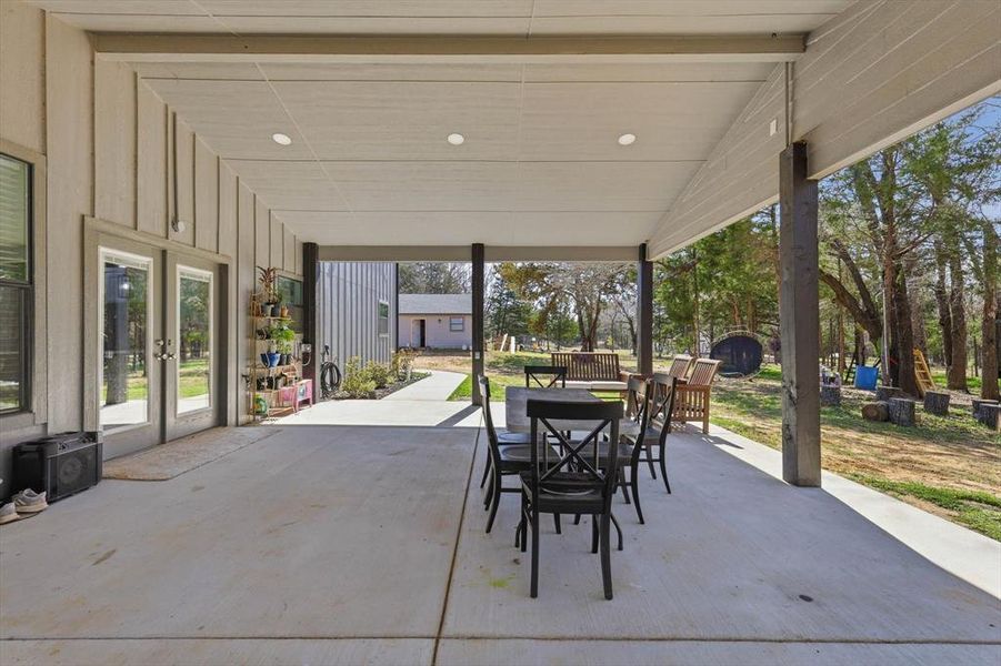 Community amenities in , Kemp (Image 25).