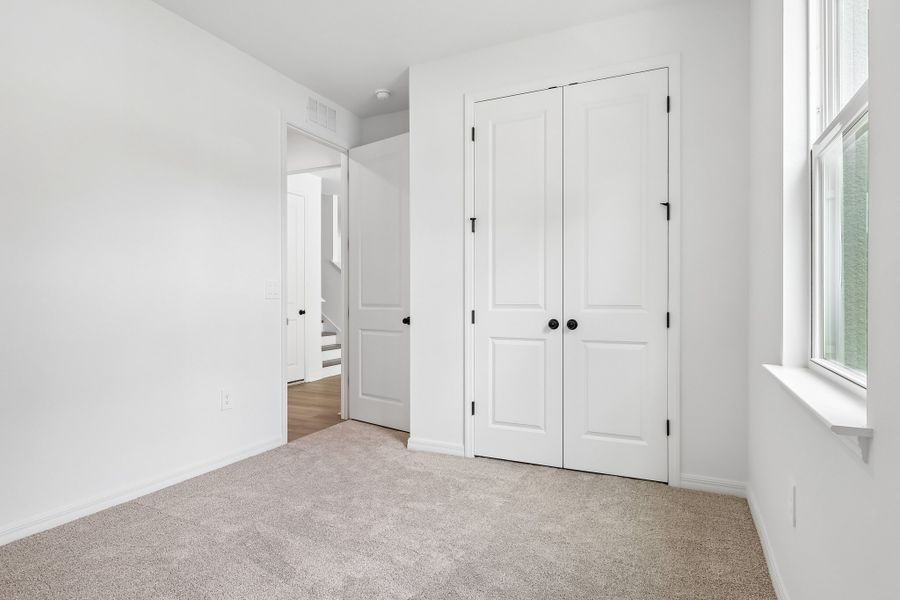 Representative unfurnished interior of a home built from the Florence by Hartizen Homes in Estes Reserve, Eustis (Image 91). Representative unfurnished interior of a home built from the Florence by Hartizen Homes in Estes Reserve, Eustis (Image 91).