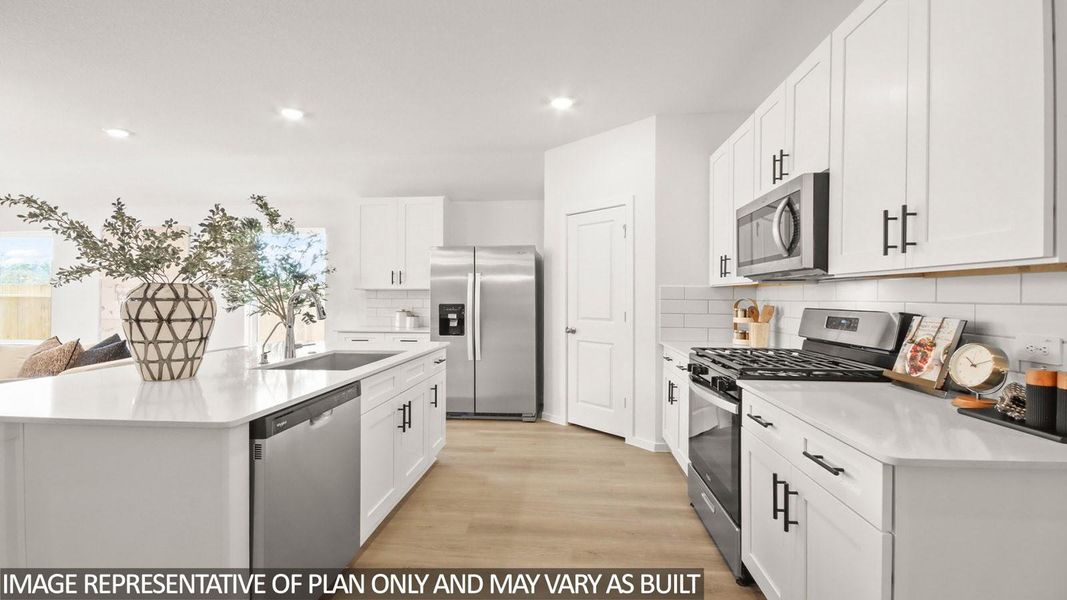 Furnished interior view inside a new home in River Ranch Trails, Dayton (Image 5).