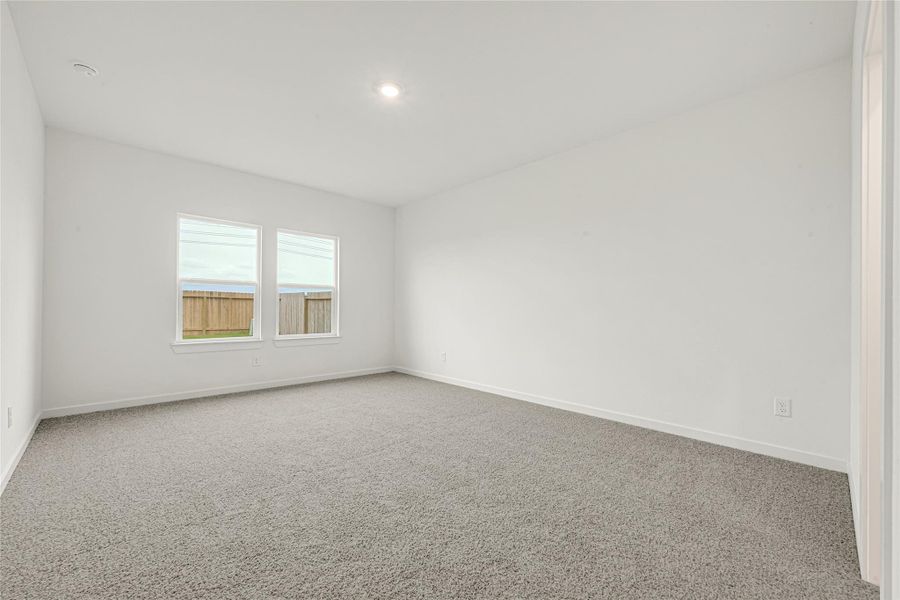 Spacious, unfurnished interior of a new home in Tamarron, Fulshear (Image 8).